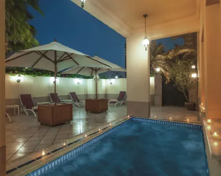 โรงแรมเมอเวนพิค โดฮา โรงแรมในโดฮา