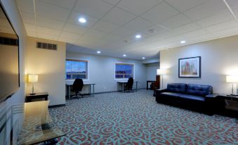 Holiday Inn Express & Suites Dawson Creek