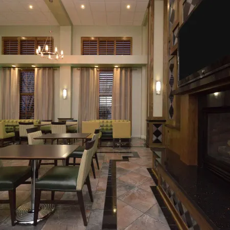 Hampton Inn & Suites Carson City