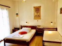 Southern Crete, Filoxenia Villa, is a Group of Ten Holiday Apartments - Bergblick