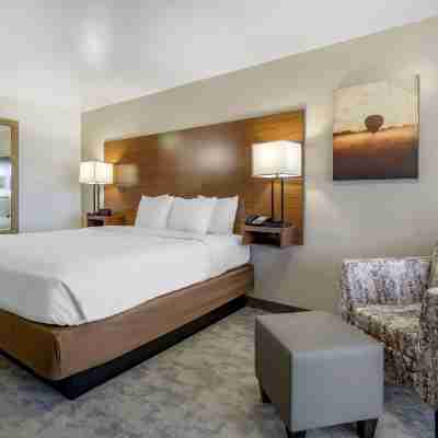 Best Western Plus Lake Front Hotel Rooms