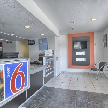 Motel 6 New Cumberland, PA - Harrisburg - Hershey South