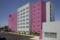City Express Suites by Marriott Toluca Các khách sạn ở Lerma