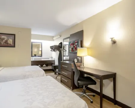 Red Roof Plus+ Washington DC - Rockville Hotels in Rockville