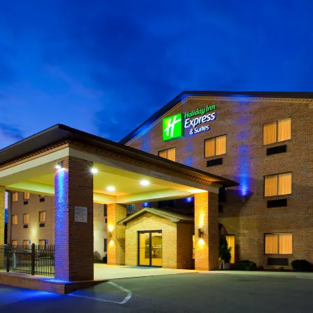Holiday Inn Express & Suites ELKINS by IHG
