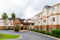 Red Roof PLUS+ & Suites Savannah - I-95 - Bãi đậu xe
