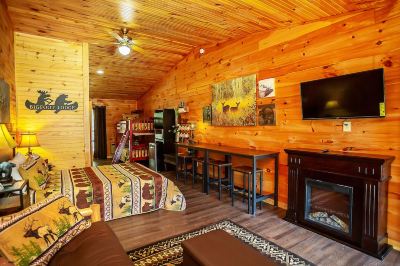 Bigfoot Lodge Room Three