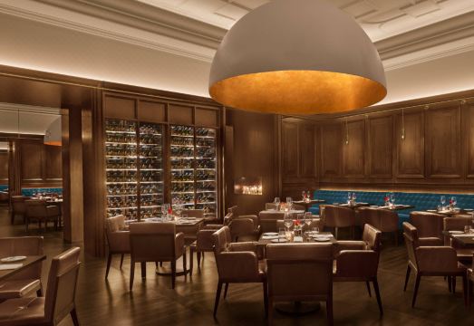 디 아부다비 에디션 로비