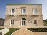 Hotel Villa Fanusa Hotels in Siracusa