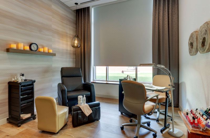 The Chattanoogan Hotel, Curio Collection by Hilton photo 3
