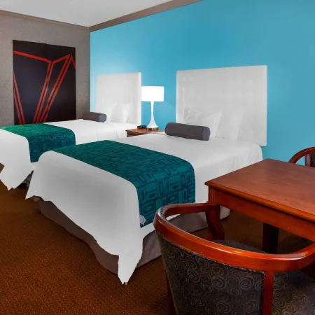 Howard Johnson Hotel & Suites by Wyndham Pico Rivera