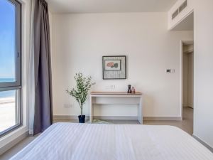 Stella Stays | Vibrant 2 Bdr | Marassi | Beach | Pool