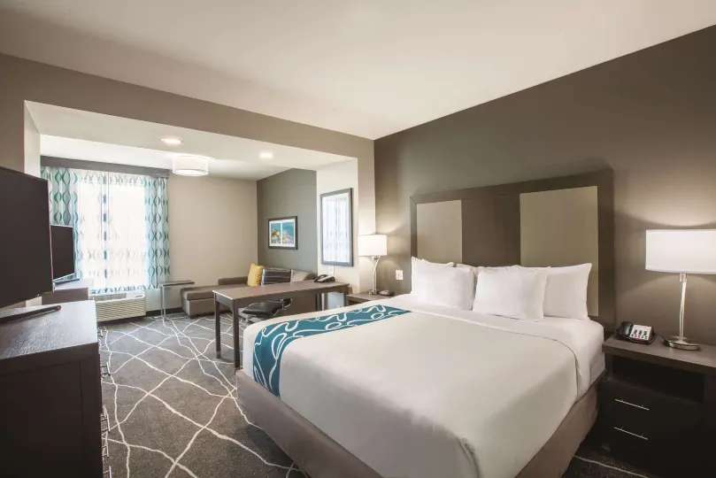 La Quinta Inn & Suites by Wyndham Tulsa Broken Arrow