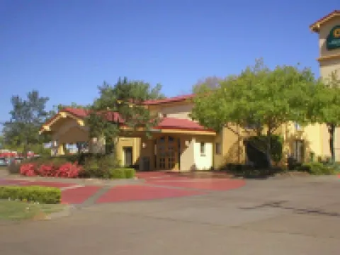 La Quinta Inn by Wyndham Tyler Hotels in Tyler