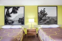 Super 8 by Wyndham Kingman - 2-Star