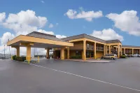 Quality Inn Airport - Southeast Hotel a Irondale