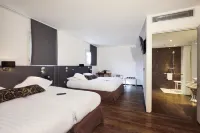 Kyriad Frejus Centre - Saint RAPHAËL