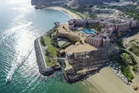 Shangri-La Husn Resort & Spa Hotels near Qantab Hiking Starting Point
