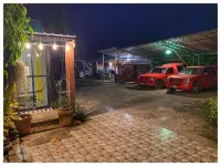 The One House - parking