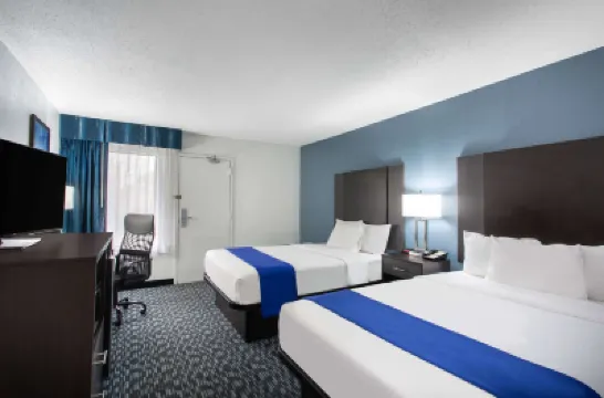 Baymont by Wyndham Charlotte University トライオン・モール周辺のホテル