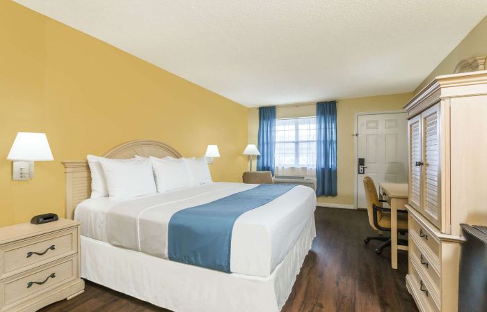 Days Inn by Wyndham Madison