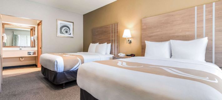 Quality Inn & Suites Bainbridge Island Hotels in Kitsap County