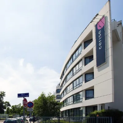 Cerise Strasbourg โรงแรมใกล้ศูนย์วิทยาศาสตร์เลอ แวสโซ