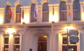 Creighton Hotel