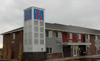 Motel 6 Rexburg, ID