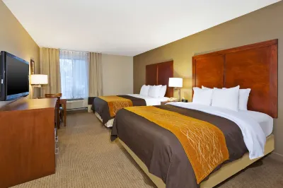 Comfort Inn & Suites Hotels in Allen Park