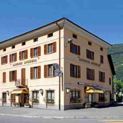 Albergo Ristorante Svizzero Hotel Exterior