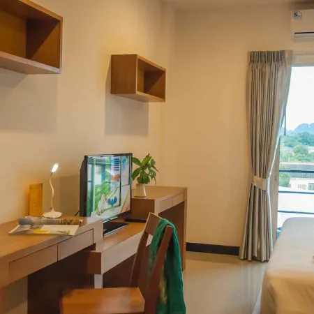Krabi Cinta House Отели рядом с достопримечательностью «Технический колледж Краби»