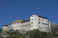 Hotel San Lorenzo Отели в г. Стенико