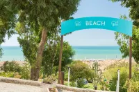 Paradise Beach Resort