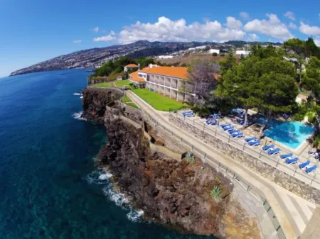 Albatroz Beach & Yacht Club Отели в г. Canical