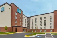 WoodSpring Suites Washington DC Northeast Greenbelt - parking