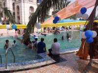 LA PLATINA PREMIUM SUITES - piscina