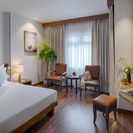 Silverland Min Hotel Отели рядом с достопримечательностью «Манна»
