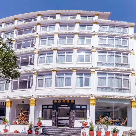 Durbar Hotel & Residence Отели рядом с достопримечательностью «Площадь Дурбар»