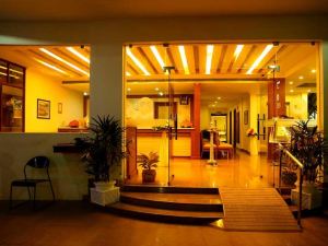 Kallada Hotels