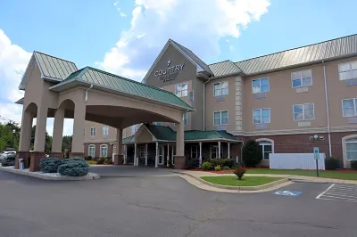 Country Inn & Suites by Radisson, Emporia, VA Hotels near Merle Norman Cosmetic Studio