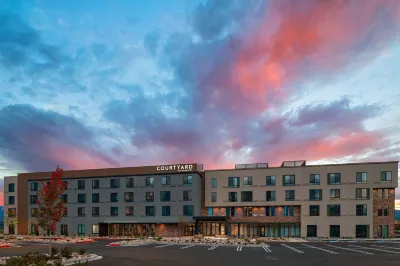 Courtyard Colorado Springs North/Air Force Academy 기념비 호텔