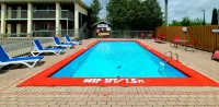 Riviera Inn & Suites 1000 Islands Hotels in Gananoque
