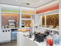 Hampton by Hilton Glasgow Central Hotels near Mitchell Library