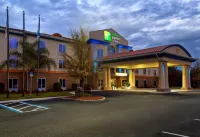 Holiday Inn Express & Suites Inverness-Lecanto