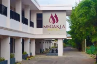 Megaria Hotel Hotel dekat GPI Jemaat Petra Muli