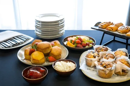 Holiday Inn Melbourne Airport Отели в г. Булла