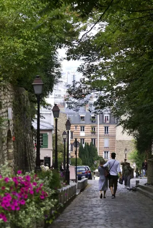 Mercure Paris Montmartre Sacré Coeur Отели рядом с достопримечательностью «Луксорский обелиск»