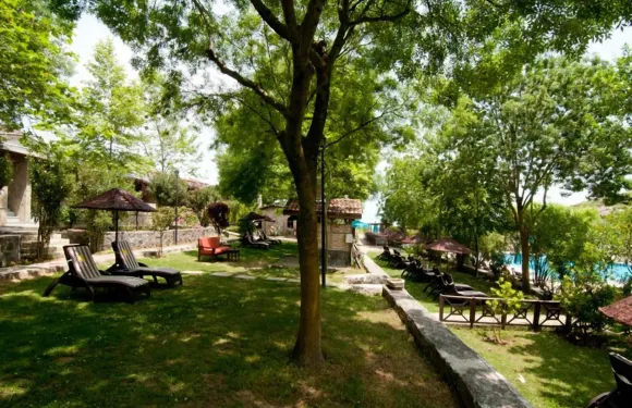 芬奈爾汽車旅館