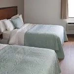 Clock Tower Inn Berne Отели в г. Декатур